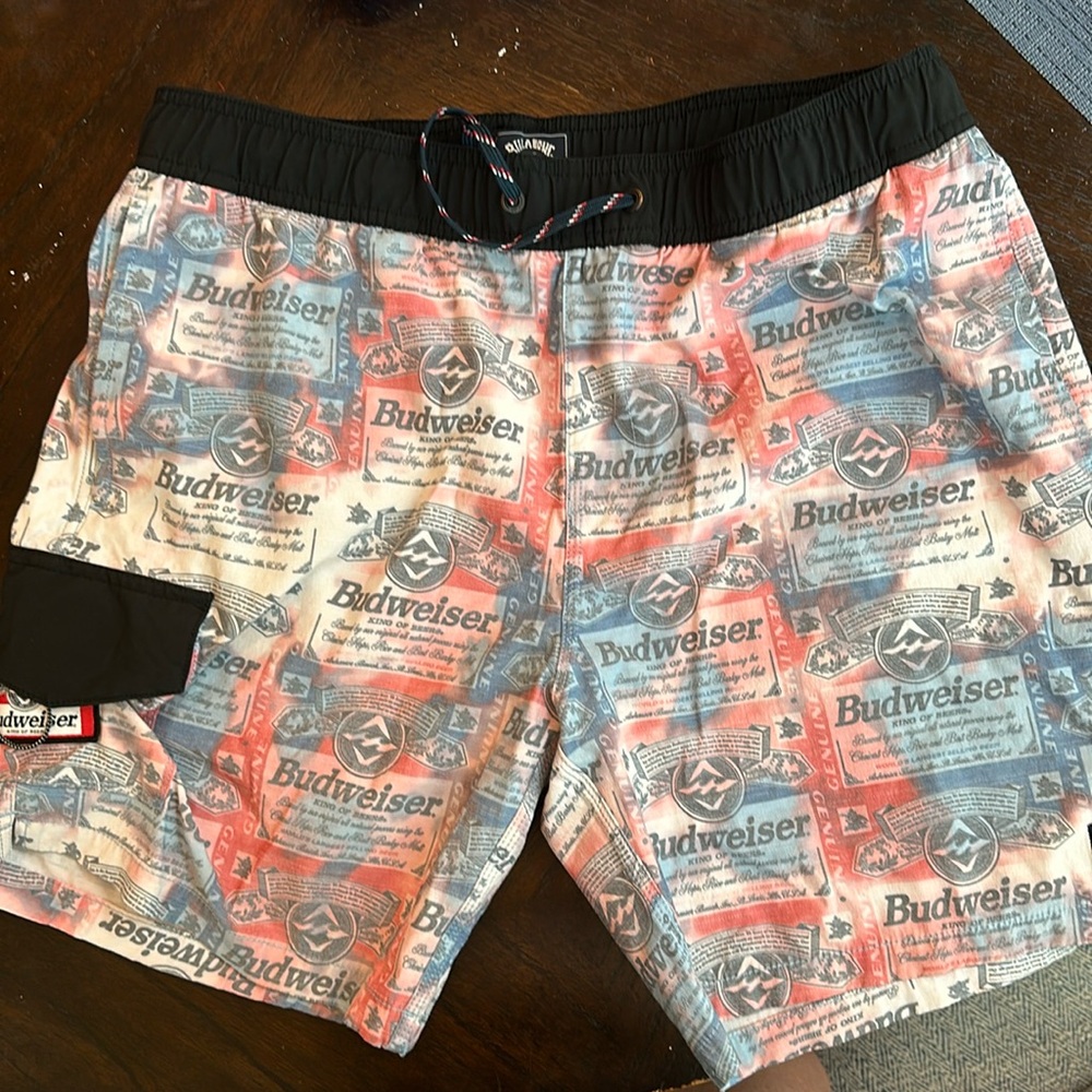 Men’s billabong, bathing suit, medium
